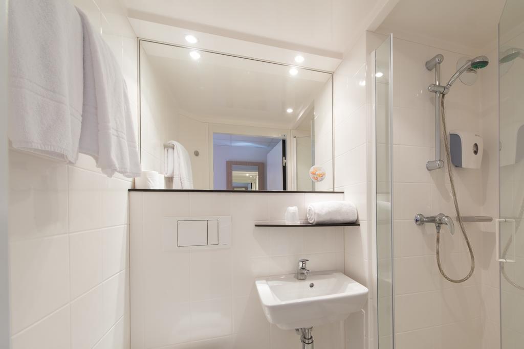 Hotel Eco La Rochelle Centre Les Minimes Ла-Рошель Экстерьер фото